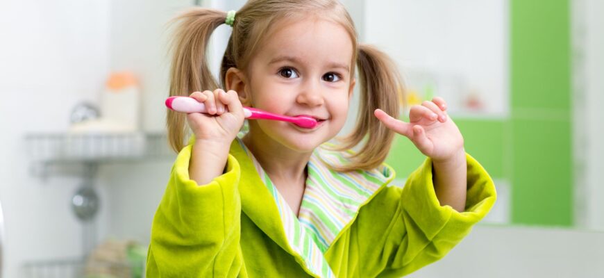 Как сформировать привычку ухаживать за зубами с детства? 