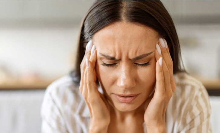Почему болит голова при простуде и гриппе